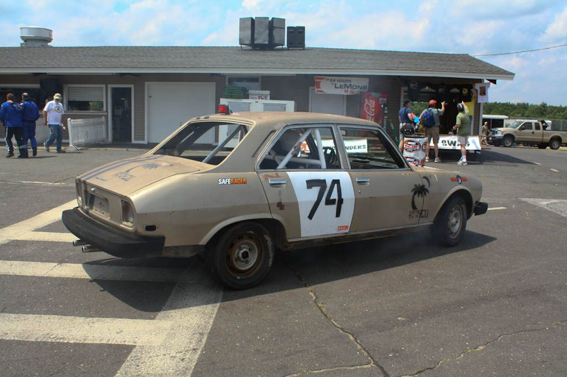 Illustration for article titled The 24 Hours Of LeMons New England 2009 Über Gallery, Part 4